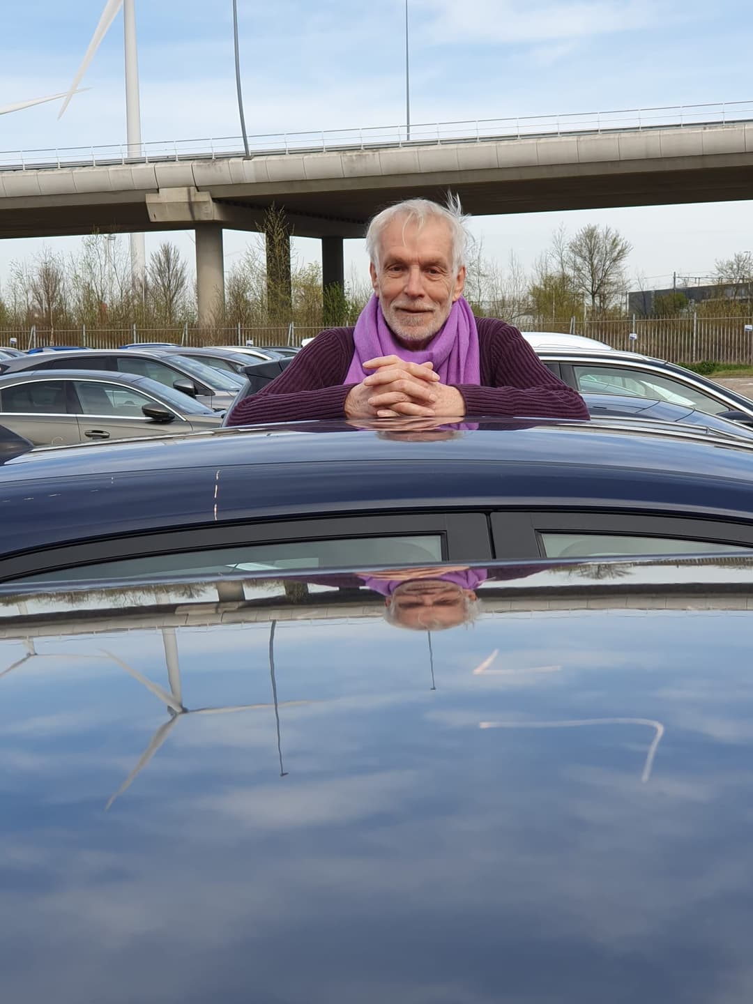 Gijs (72) rijdt voor Autoreset: “Elke werkdag voelt als Sinterklaas”